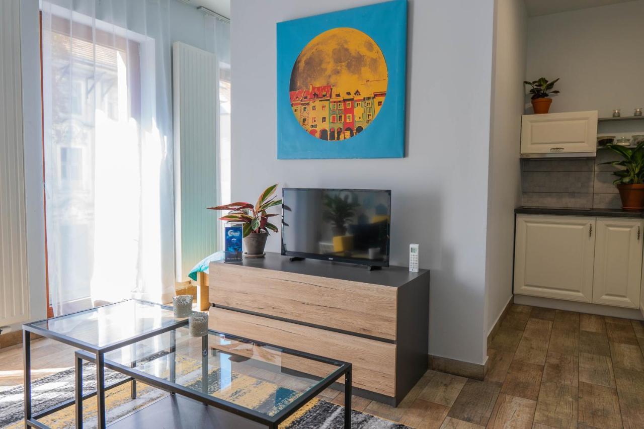 Moon Hostel 波兹南 外观 照片