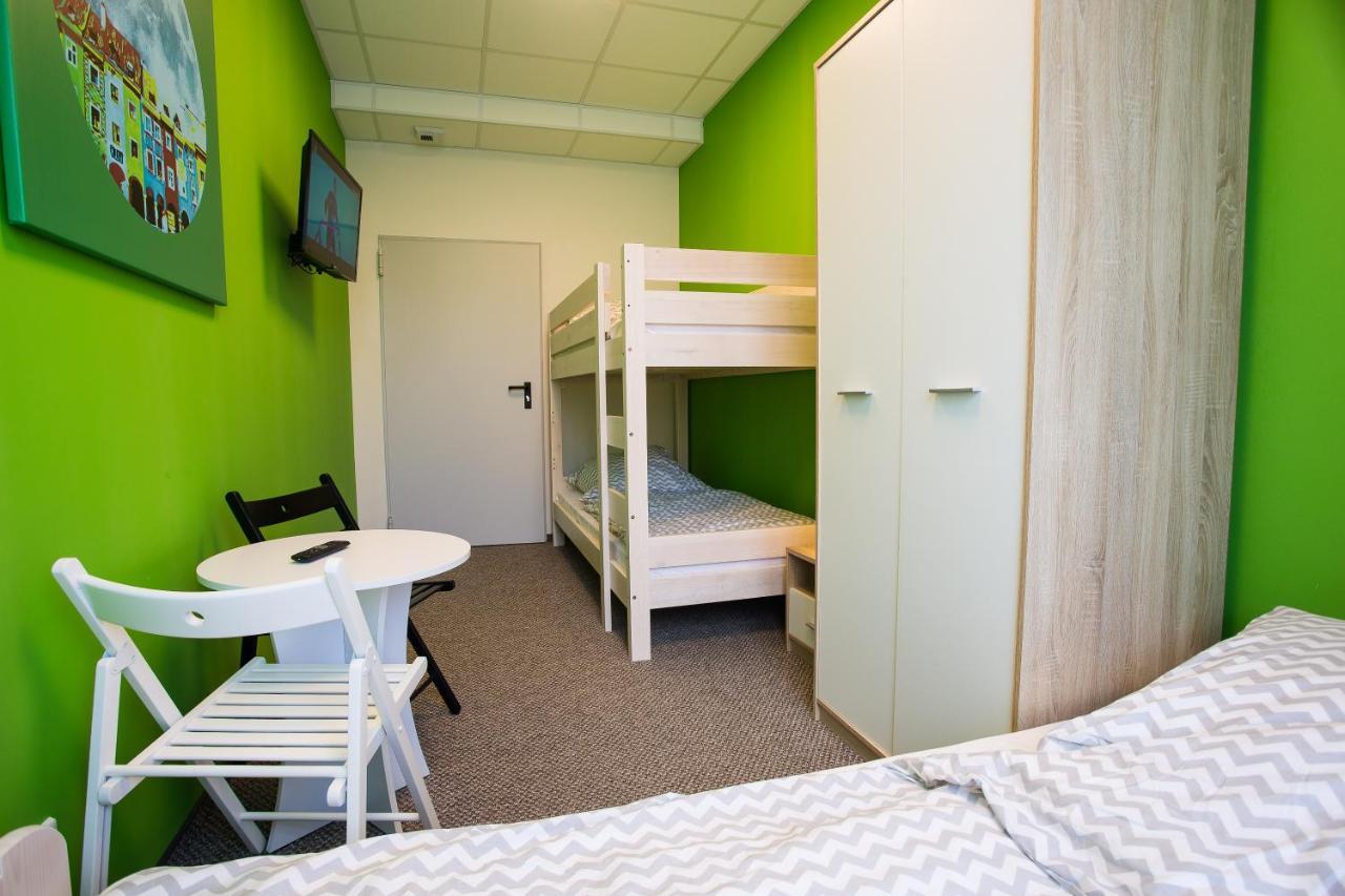 Moon Hostel 波兹南 外观 照片