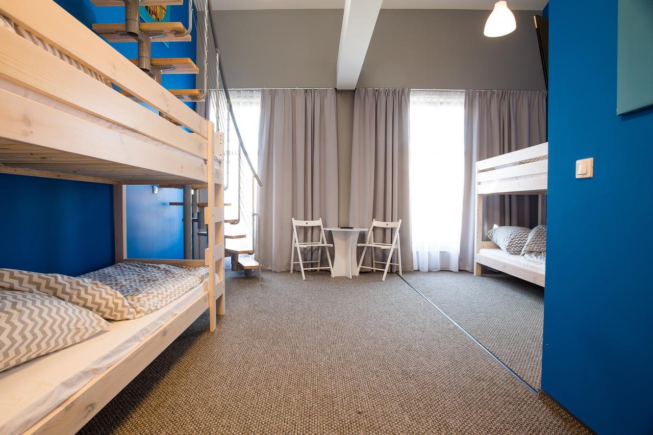Moon Hostel 波兹南 外观 照片