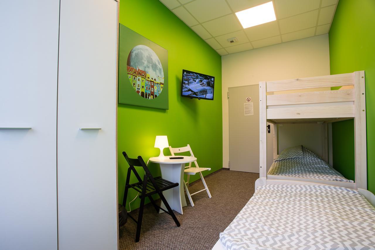 Moon Hostel 波兹南 外观 照片
